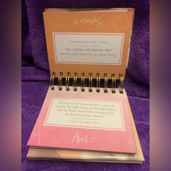 Ryve Gold Spiral Inspirational Quote Daily Calendar New - Picture 5 of 6